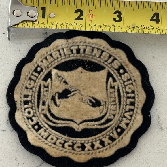 Vintage Hall Pottery Marietta College Mug w/felt Patch. 5”Tall by 3-1/4” wide - Picture 3 of 7